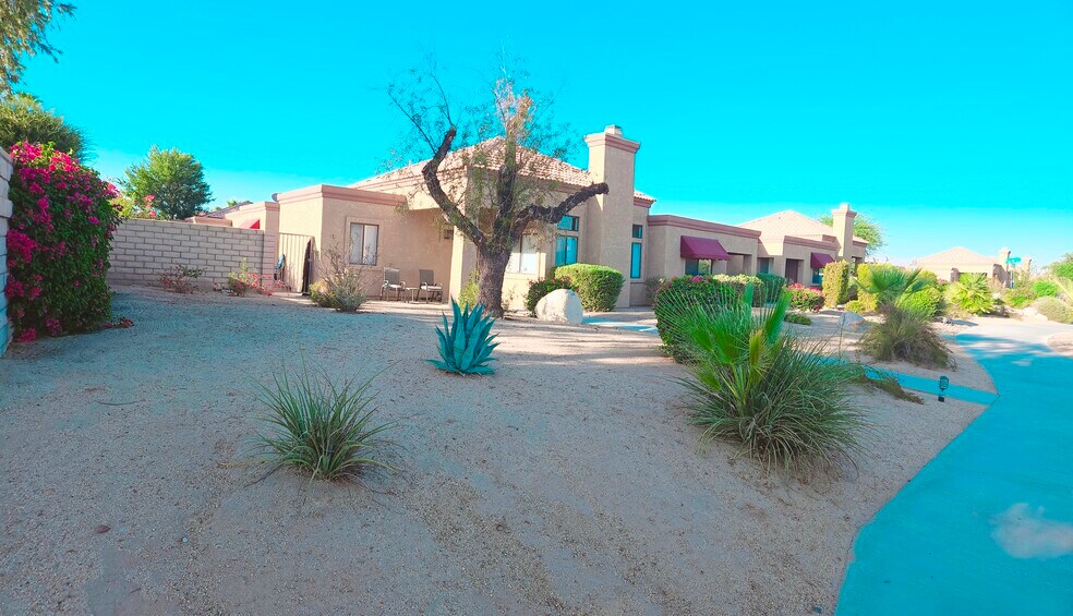 More Photos Of 42995 Park Pl, Palm Desert Apartments For Sale