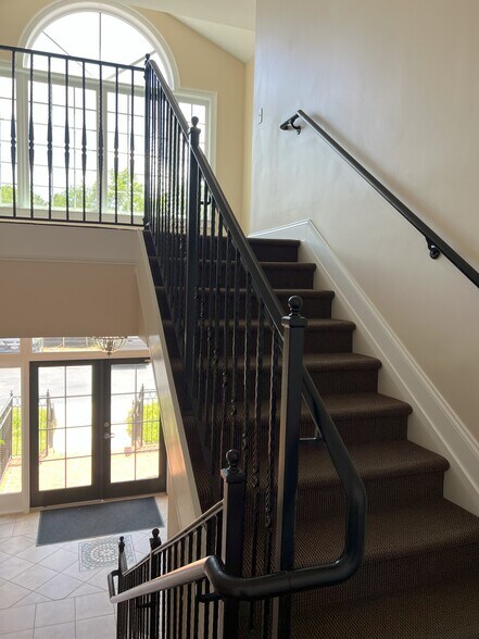 More Photos Of 4080 McGinnis Ferry Rd, Alpharetta Coworking Space