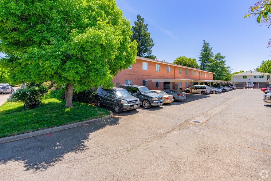 More Photos Of 1230 Melton Dr, Yuba City Apartments For Sale