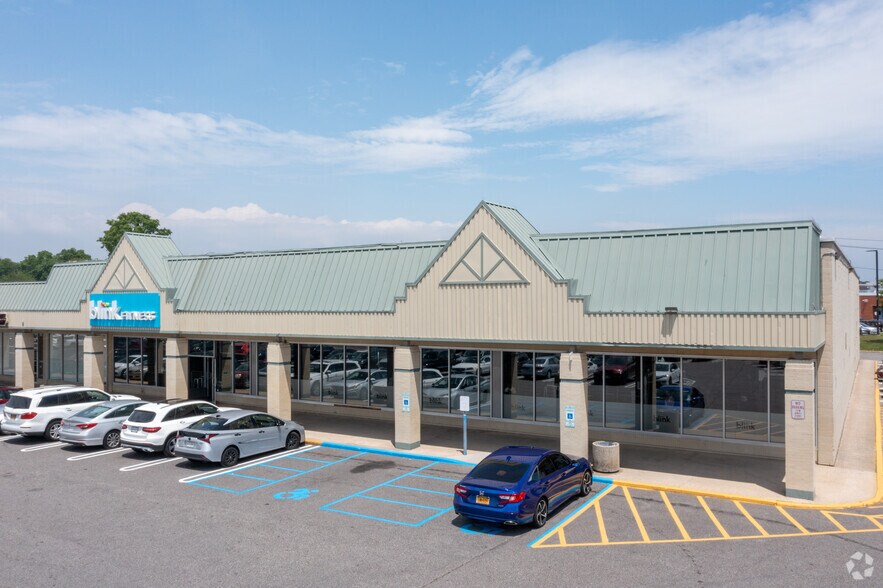 More Photos Of 1741-1789 Grand Ave, Baldwin Unknown For Sale