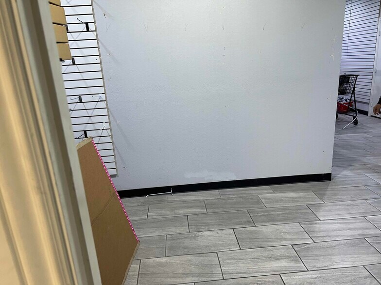 More Photos Of 3051 E Thomas Rd, Phoenix Freestanding For Sale