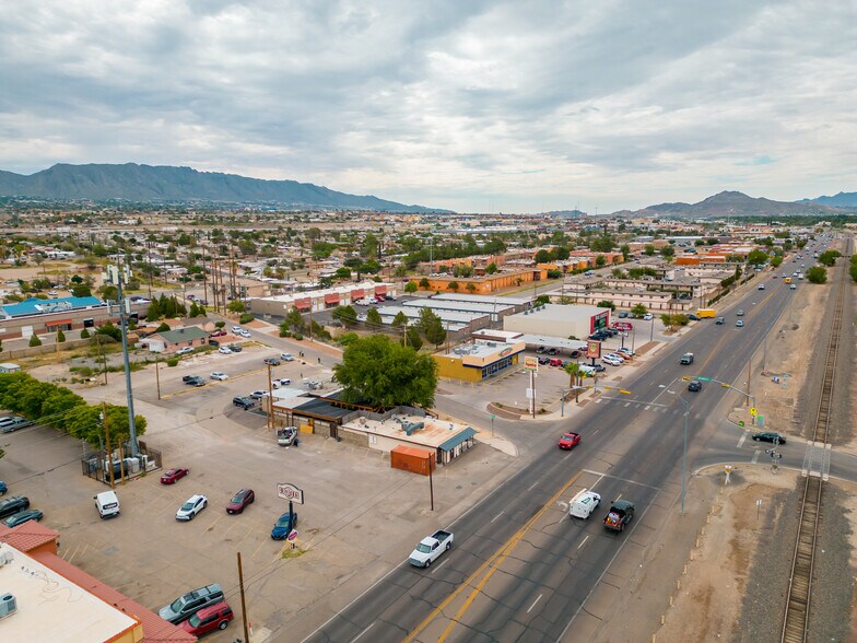 More Photos Of 5200 Doniphan Dr, El Paso Bar For Sale