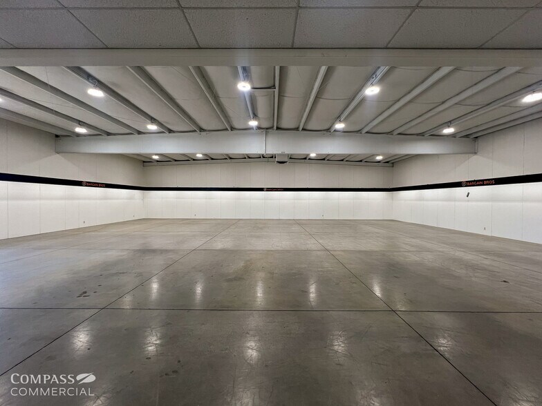 More Photos Of 63011 N Highway 97, Bend General Retail For Lease