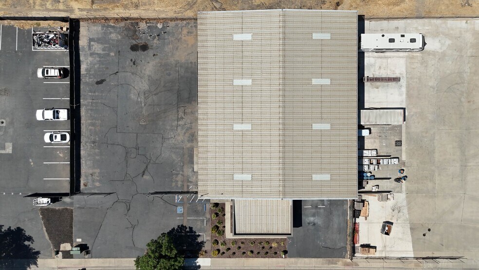 More Photos Of 2801 Lassiter Ln, Turlock Warehouse For Lease