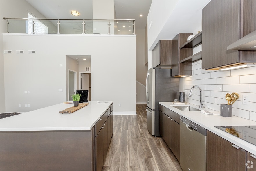 More Photos Of 1000 Berkley Pky, Kansas City Apartments For Sale