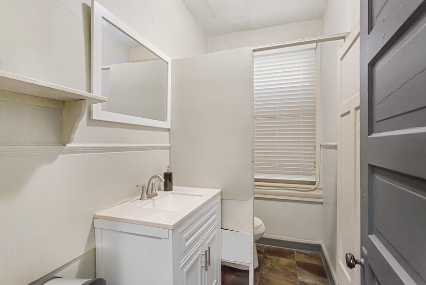 More Photos Of 605-607 Main St, Boonton Storefront Retail Residential For Sale