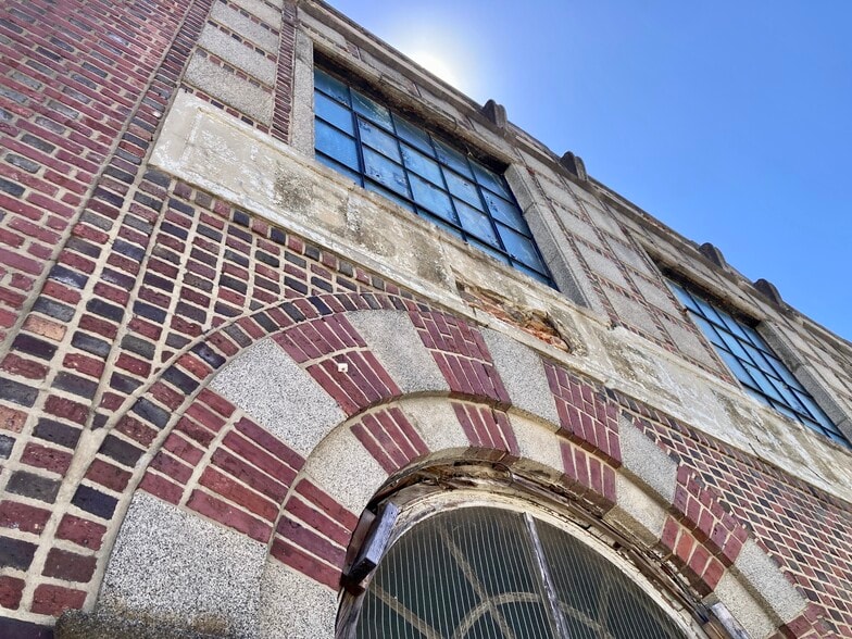 More Photos Of 1001 S Elm St, Greensboro Manufacturing For Sale