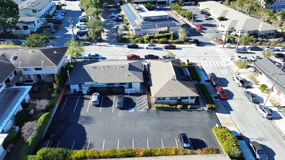 More Photos Of 991 Cass St, Monterey Medical For Sale