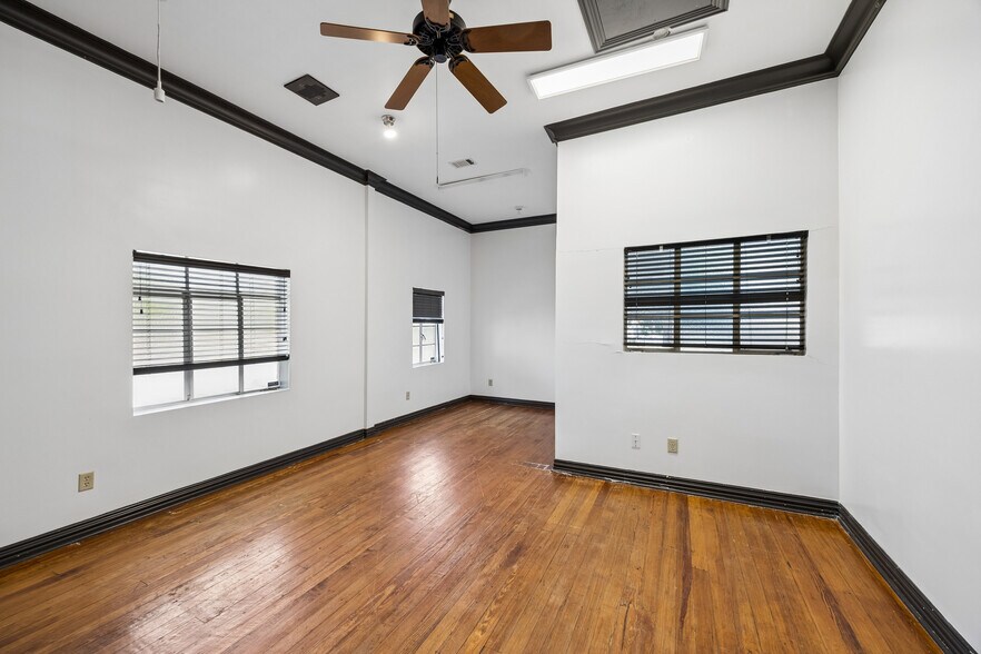 More Photos Of 2602 Kings Rd, Dallas Religious Facility For Sale