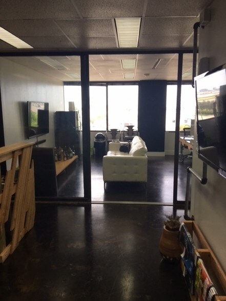 More Photos Of 6355 NW 36th St, Miami Loft Creative Space For Lease