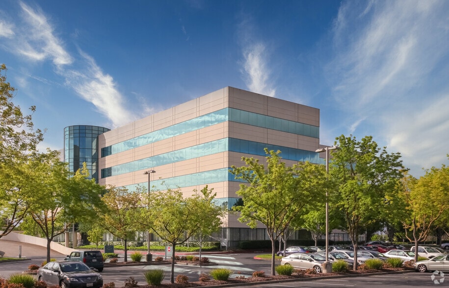 More Photos Of 2180 Harvard St, Sacramento Office For Lease