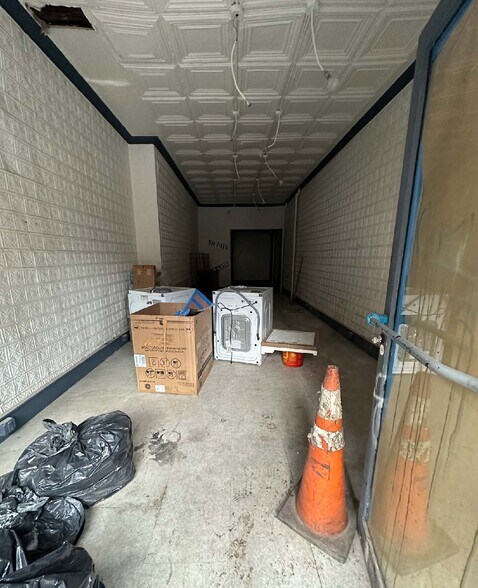 More Photos Of 543 E 6th St, New York Apartments For Lease