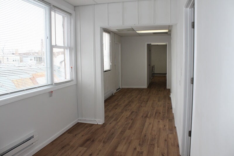 More Photos Of 4223-4257 W Drummond Pl, Chicago Industrial For Sale