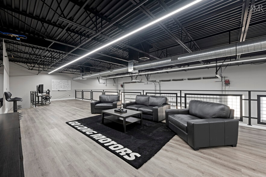 More Photos Of 1435 FM 1463 Rd, Katy Showroom For Sale