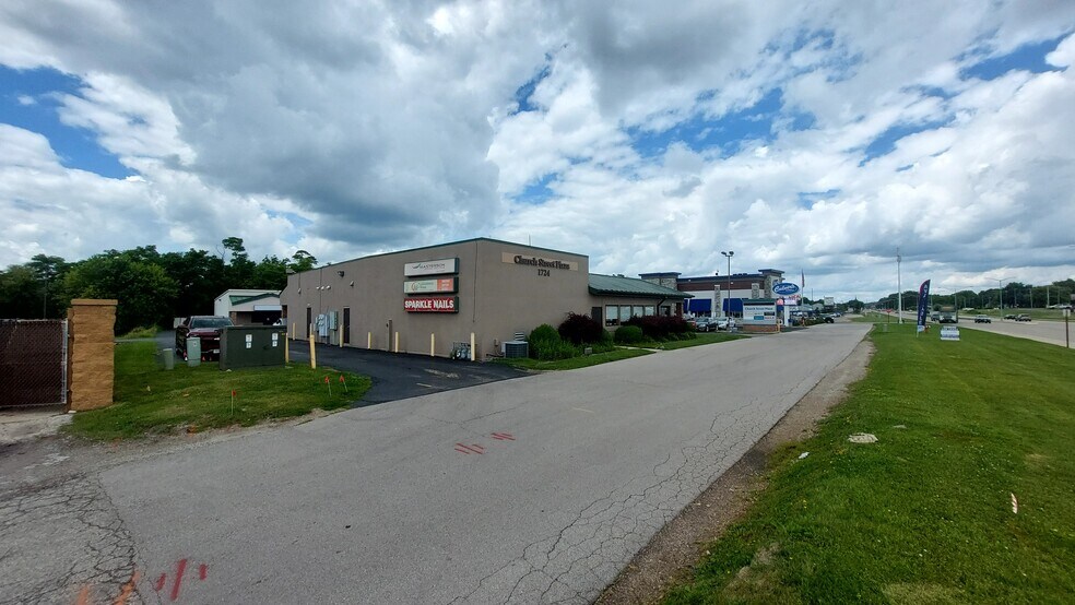 More Photos Of 1724 S Church St, Watertown Storefront Retail Office For Lease
