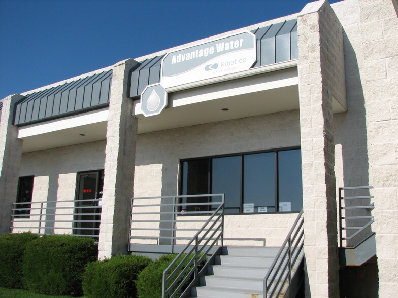 More Photos Of 2727 W 92nd Ave, Federal Heights Showroom For Lease