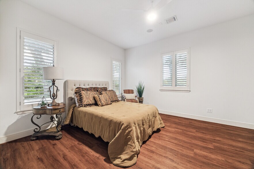 More Photos Of 16218 Barklea Rd, Cypress Land For Sale