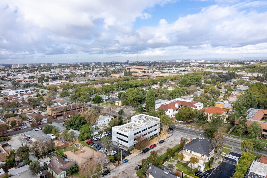 More Photos Of 1600 E 4th St, Santa Ana Medical For Lease