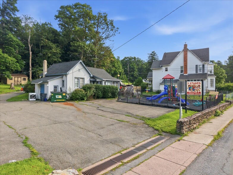 More Photos Of 1398 Pocono Blvd, Mount Pocono Office For Sale