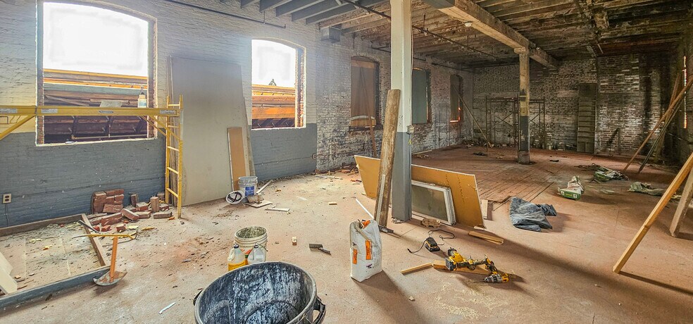 More Photos Of 1930 E Huntingdon St, Philadelphia Warehouse For Lease