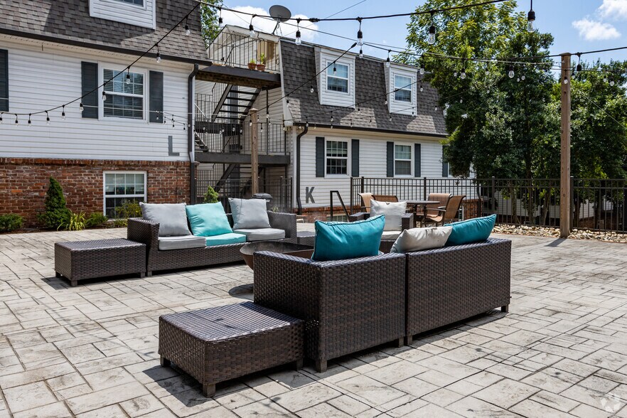 More Photos Of 2701 Sevier Ave, Knoxville Apartments For Sale