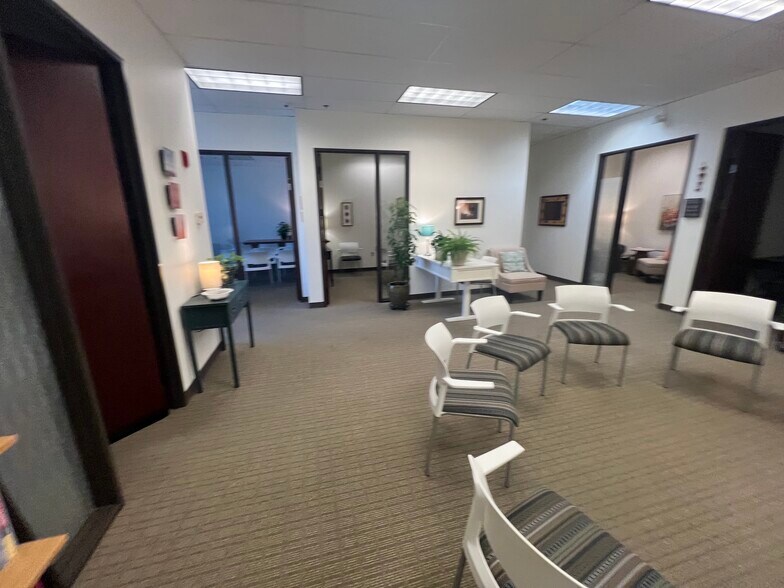 More Photos Of 2040 S. Eagle Road, Meridian Office For Sale