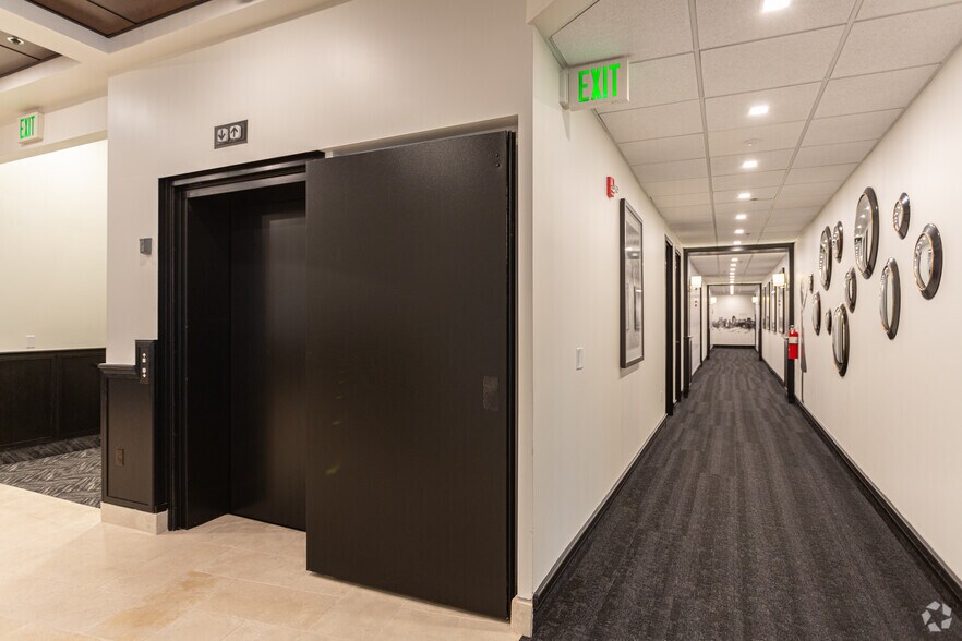 More Photos Of 6440 S Wasatch Blvd, Salt Lake City Office For Lease