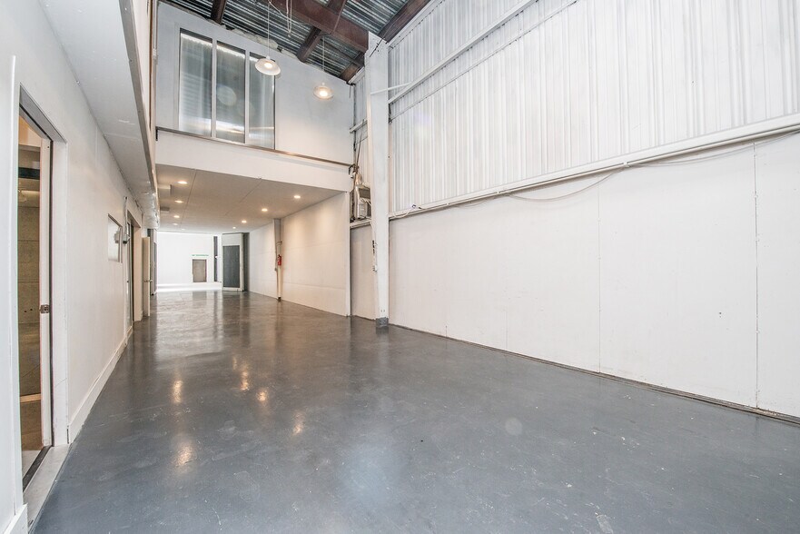 More Photos Of 577 Shotwell St, San Francisco General Retail For Sale