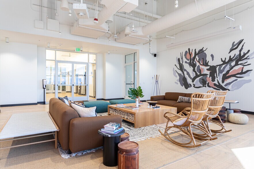 More Photos Of 250 E 200 S, Salt Lake City Coworking Space