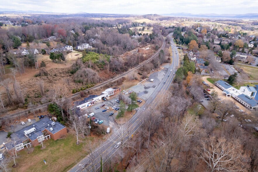 More Photos Of 2845 Ivy Rd, Charlottesville Service For Sale
