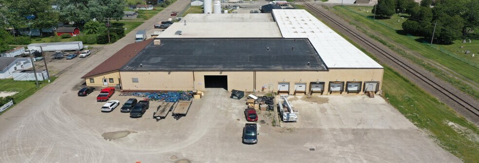 Primary Photo Of 126 New Pace Rd, Newcomerstown Warehouse For Sale