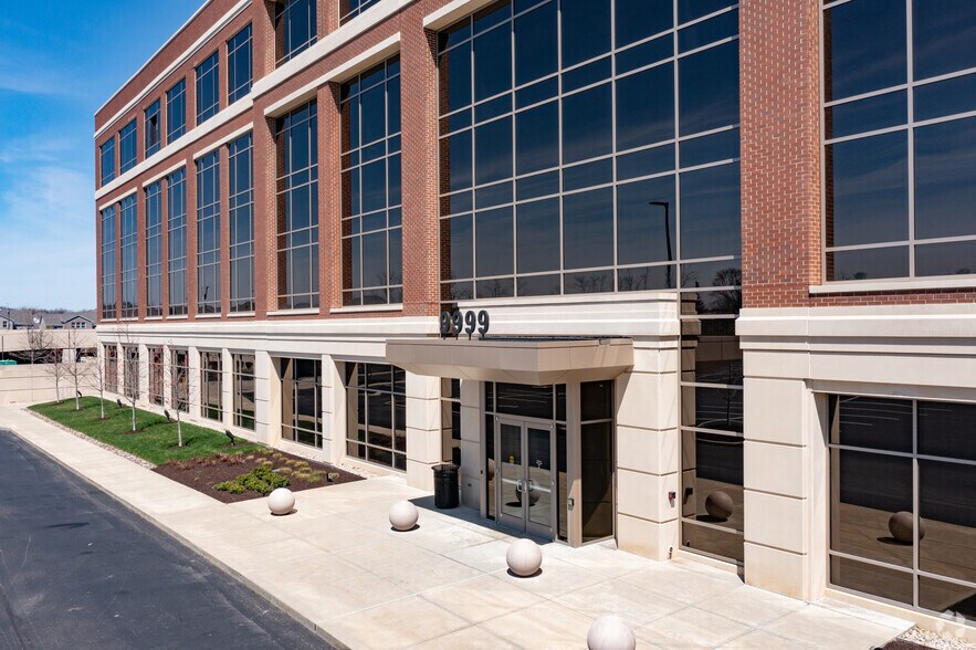 More Photos Of 9987 Carver Rd, Blue Ash Unknown For Lease