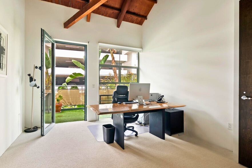 More Photos Of 1042 Princeton Dr, Marina del Rey Loft Creative Space For Sale