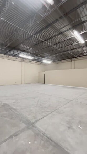 Primary Photo Of 5611 SW 38th St, Oklahoma City Warehouse For Sale