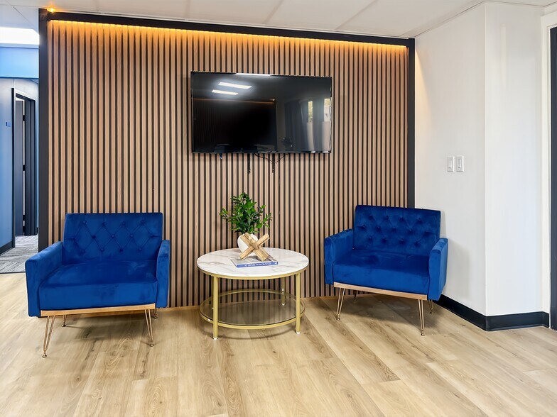 More Photos Of 4641 N 12th St, Phoenix Coworking Space