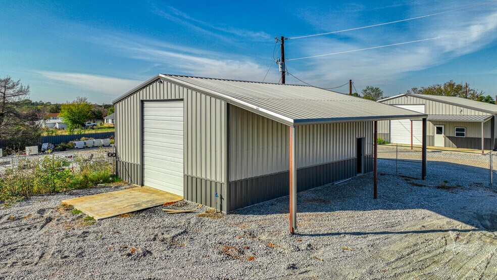 More Photos Of 11955 N FM 730, Azle Warehouse For Lease
