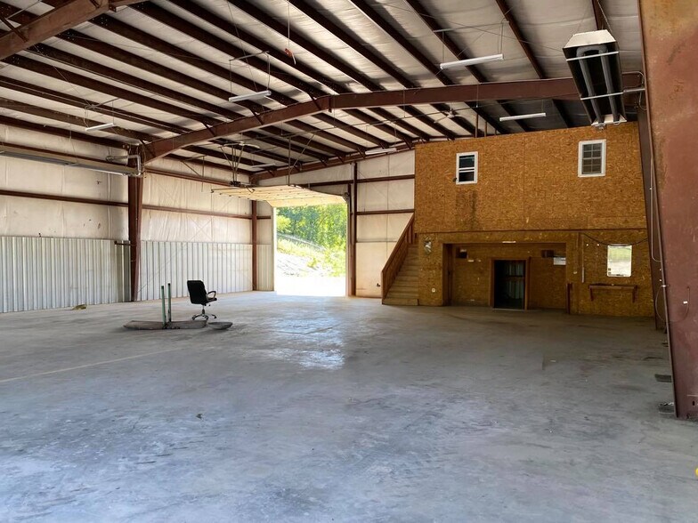 More Photos Of 1800 N 12th St, Clarksburg Warehouse For Sale