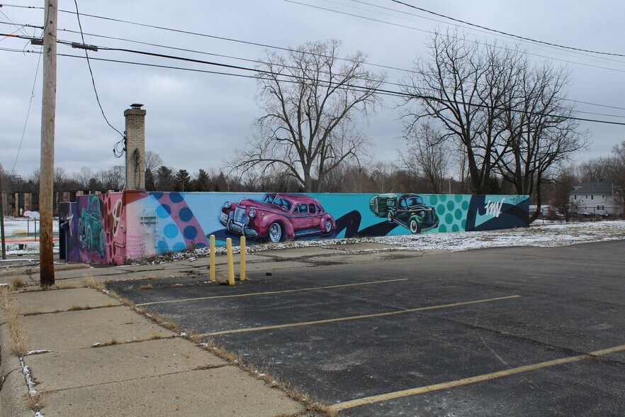 Primary Photo Of 116 Coleridge St, Flint Warehouse For Sale