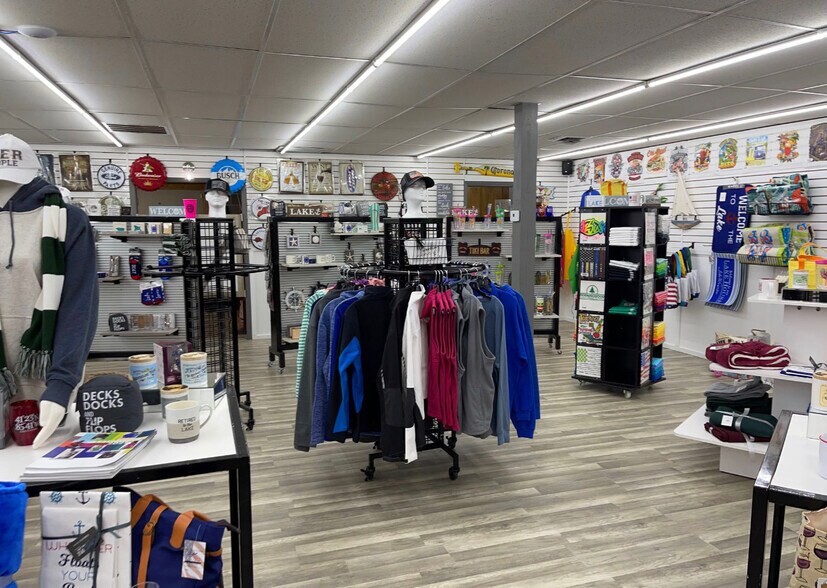 More Photos Of 1100 S Huntington St, Syracuse General Retail For Sale