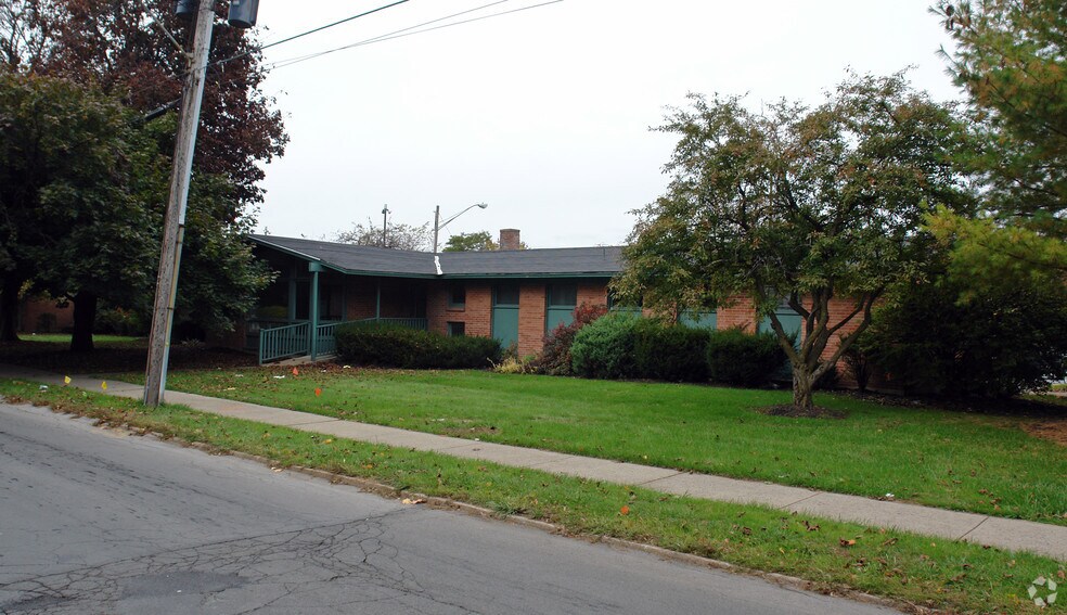 More Photos Of 3 Parkside Ct, Utica Medical For Lease