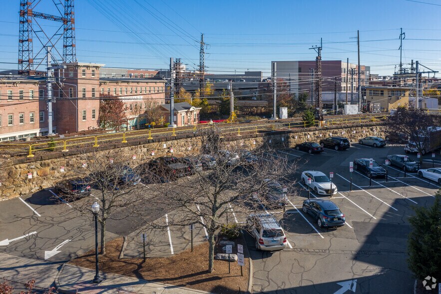 More Photos Of 41 N Main St, Norwalk Office For Lease