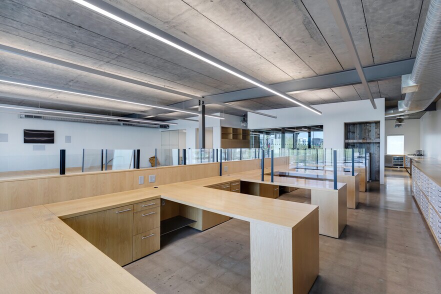 More Photos Of 1437 N 1st St, Phoenix Office For Sale