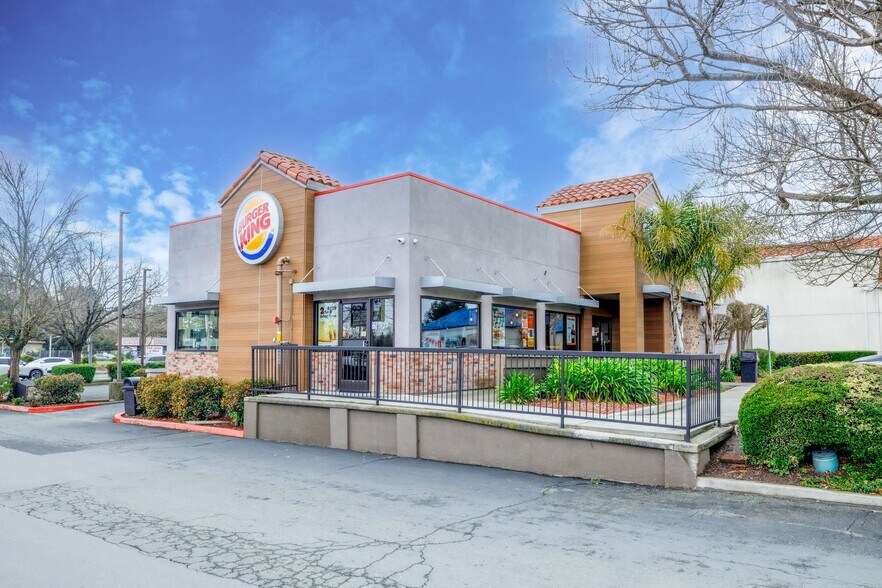 More Photos Of 5304 Old Redwood Hwy, Petaluma Fast Food For Sale