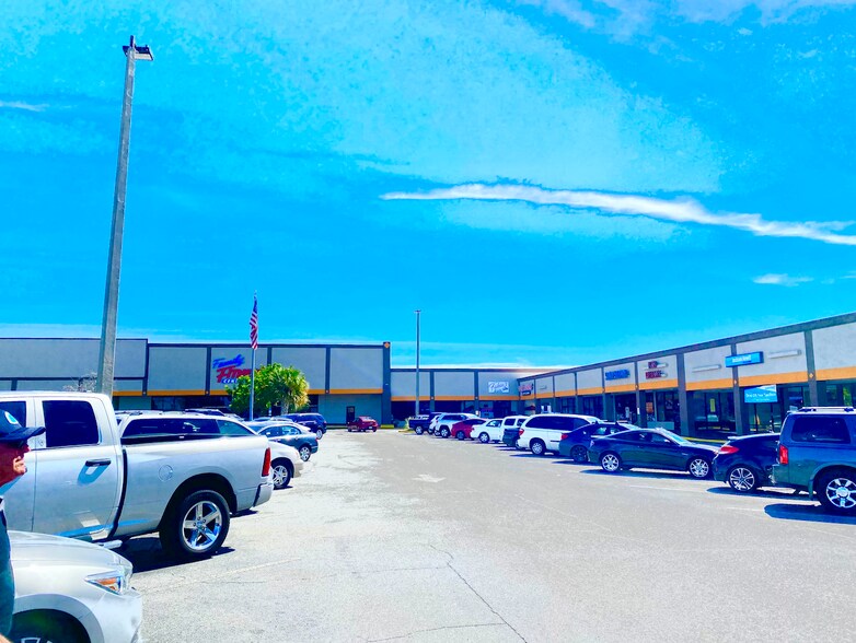 More Photos Of 6658 Ridge Rd, Port Richey Unknown For Lease