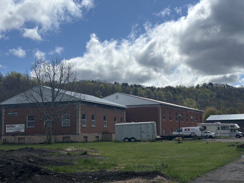 More Photos Of 241 Palmer St, Gowanda Office For Sale