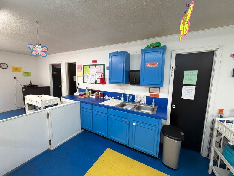 More Photos Of 1816 Hinson Loop Rd, Little Rock Daycare Center For Sale