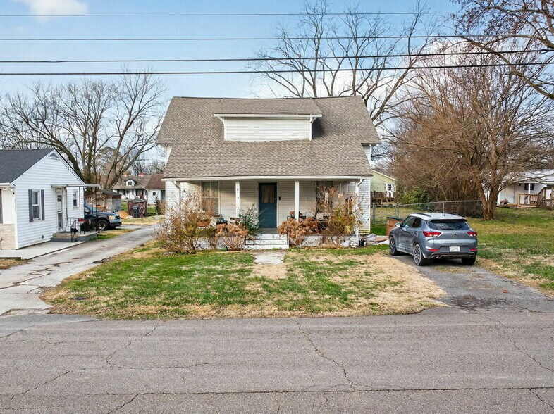 More Photos Of , Oak Ridge Unknown For Sale