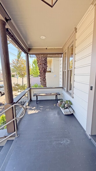 More Photos Of 614 College Ave, Santa Rosa Office For Sale