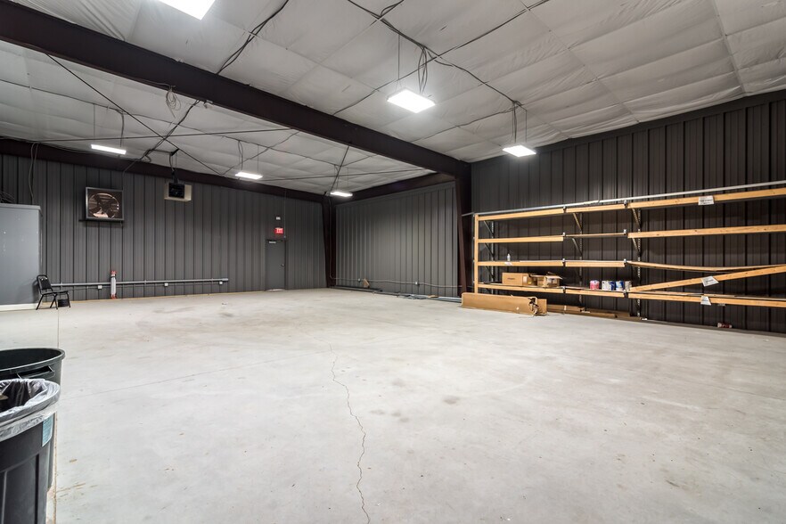 More Photos Of 15315 Kanis Rd, Little Rock Office For Sale