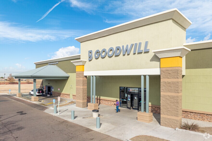 More Photos Of 1976 W Baseline Rd, Phoenix Storefront For Sale